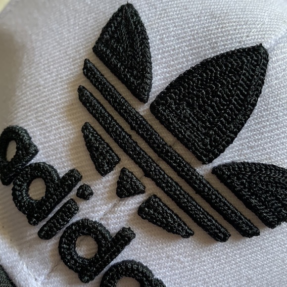 Adidas hat white & black Adidas Mens baseball cap - Picture 10 of 13